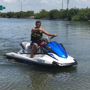 Meet your Posher, Garrett